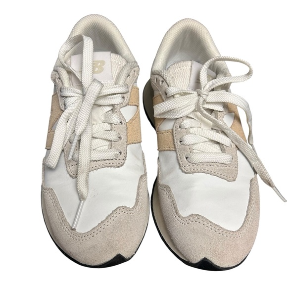 New Balance Women's Classic 237 Sneakers - Picture 2 of 10